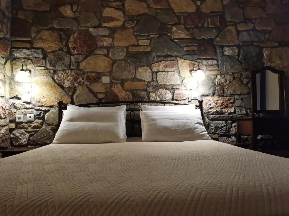 Ataviros Hotel Émbonasz Kültér fotó