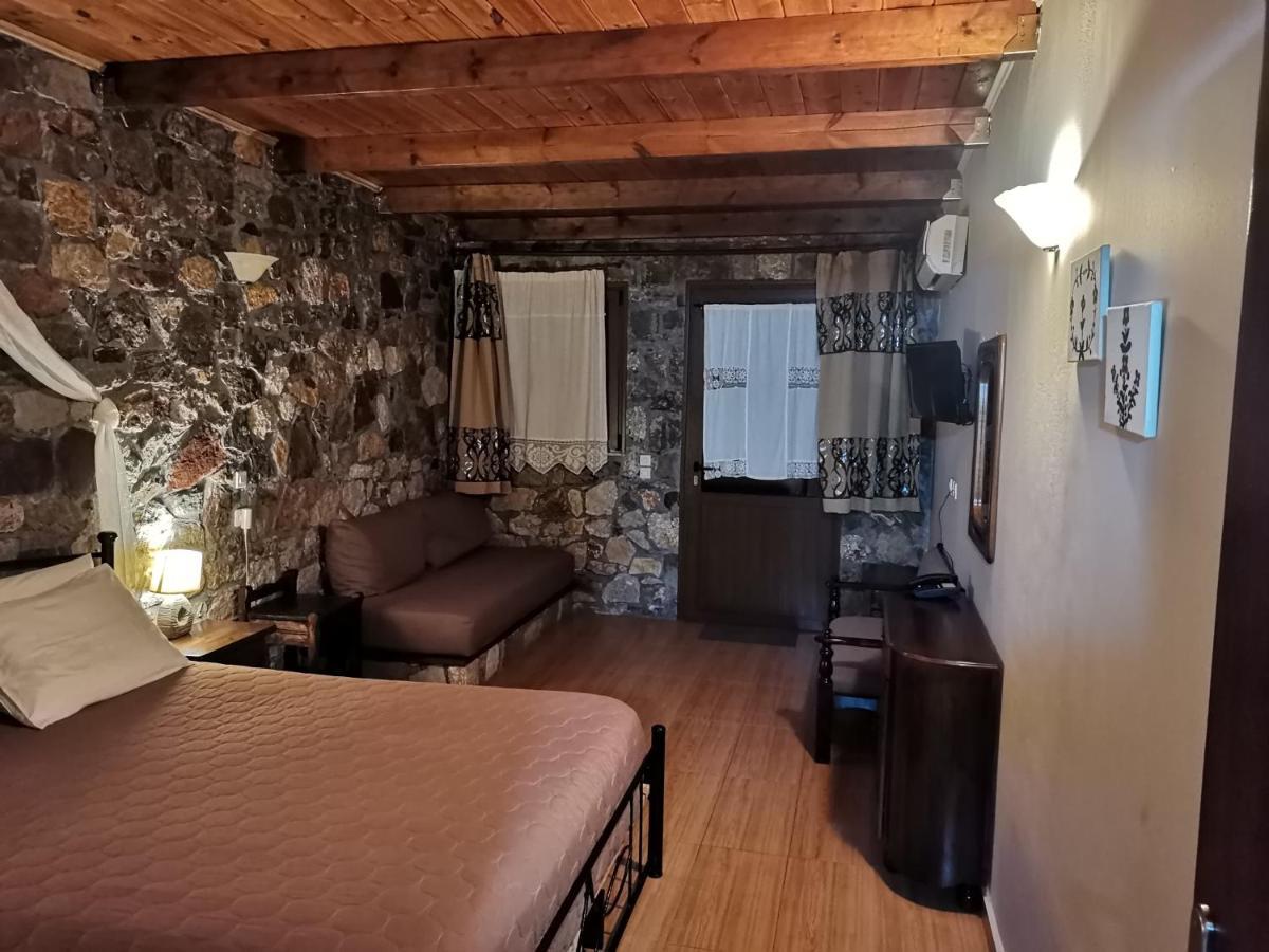 Ataviros Hotel Émbonasz Kültér fotó