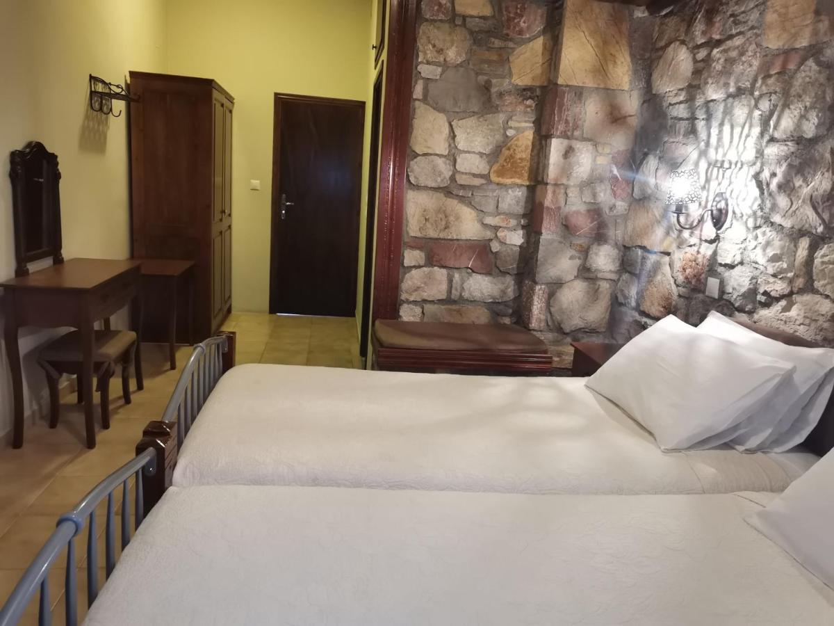 Ataviros Hotel Émbonasz Kültér fotó