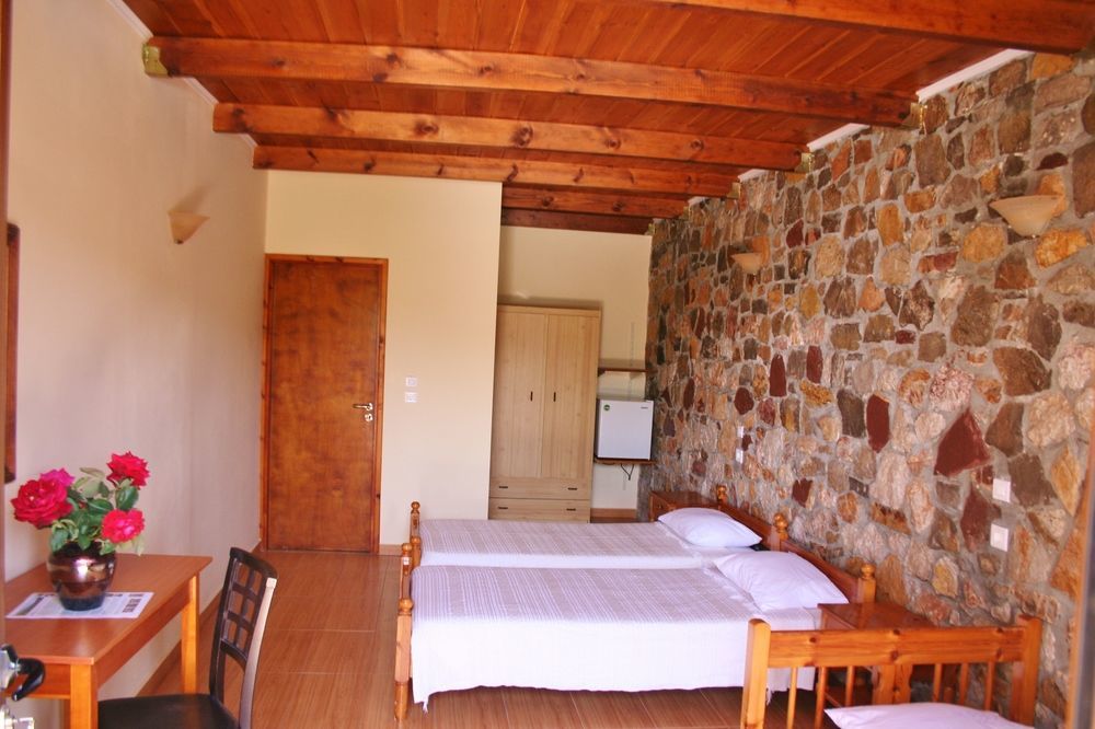 Ataviros Hotel Émbonasz Kültér fotó